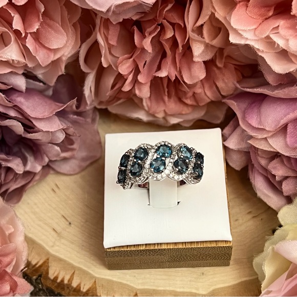 Stunning 3.77 Carat London Blue Topaz Ring with White Topaz Accents - Picture 6 of 17